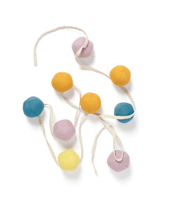 Grinalda de Pompons Lilás Multicolor - Kids Concept - KidsR