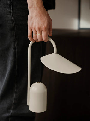 Candeeiro Portátil Arum – Ferm Living – imagem 2