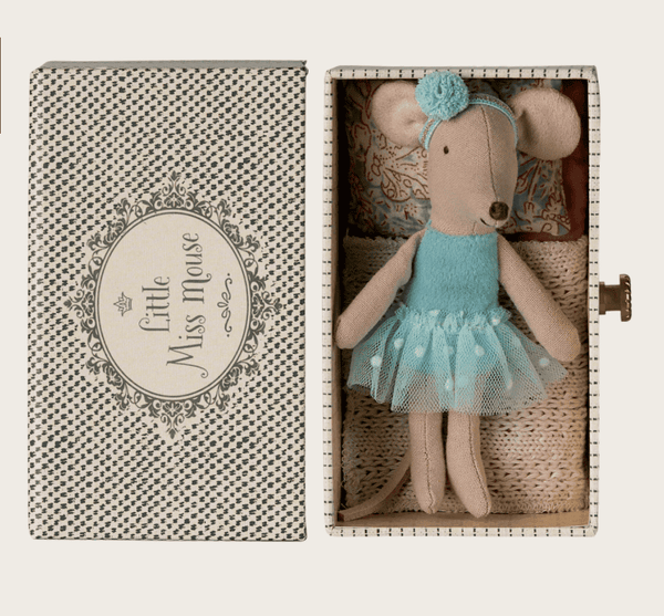 Ratinha Bailarina na cama de dia irmã mais nova – Maileg
