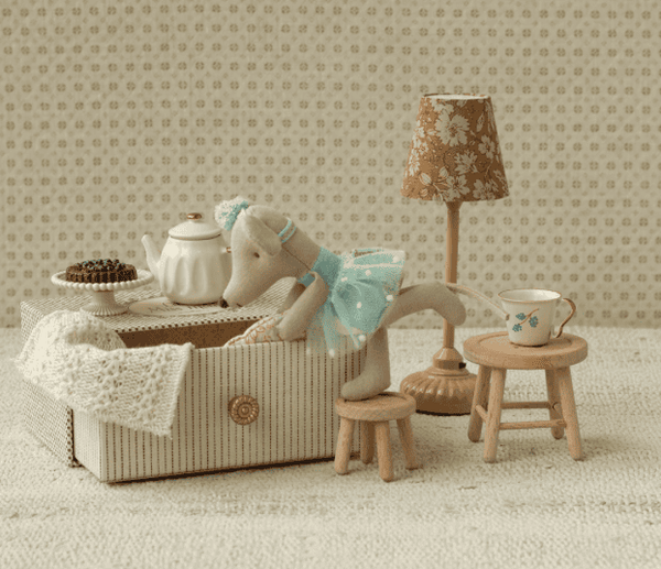 Ratinha Bailarina na cama de dia irmã mais nova – Maileg – imagem 3