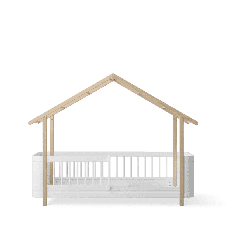 Cama Wood Mini+ em forma de casa em branco e carvalho – Oliver Furniture