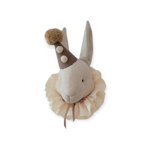 Coelho de circo natural com chapéu castanho – Love Me Decoration