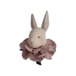 Coelho bege claro com flor rosa pó – Love Me Decoration