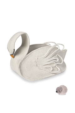 Cesto Swan — Swan Lake — Lorena Canals