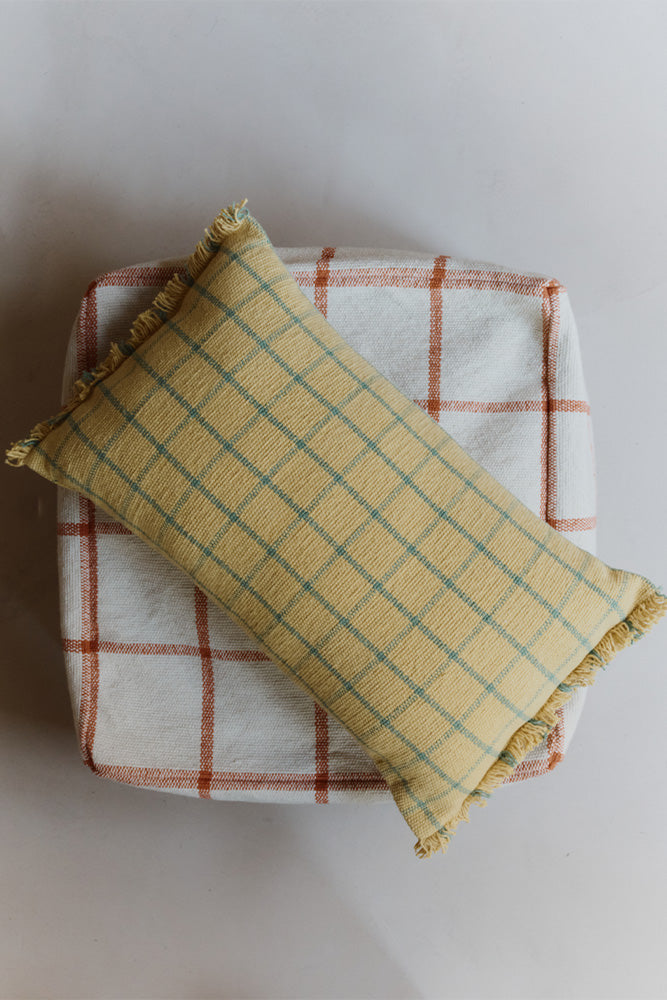 Almofada Geo Block Mel — Less is More — Lorena Canals