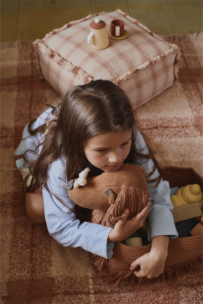 Pufe Tartan Rosa — Lorena Canals