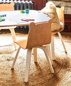 Cadeiras Play Bear — conjunto de 2 — Oeuf NYC — ambiente
