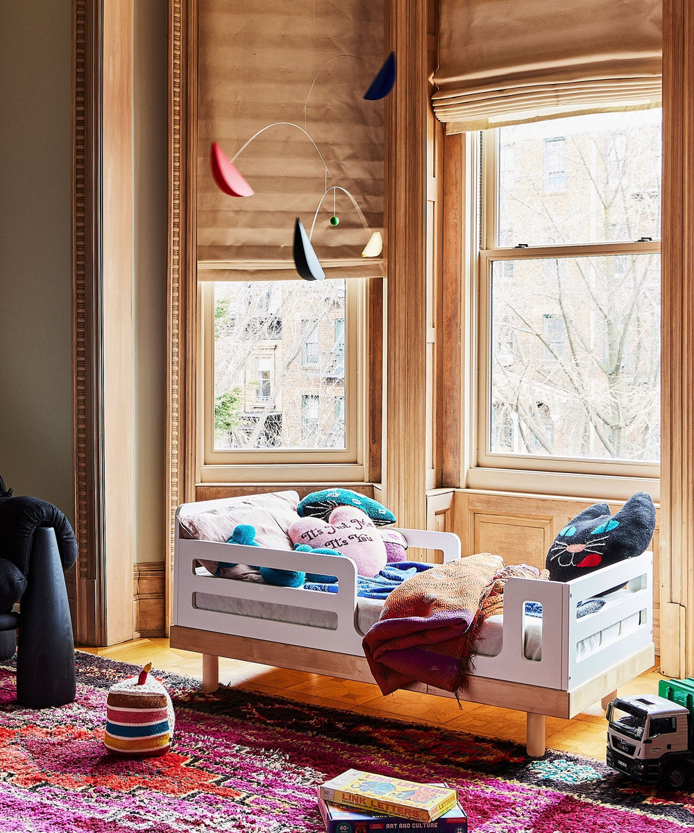 Cama júnior Classic 70 × 140 cm — Oeuf NYC — fotografia oficial Oeuf