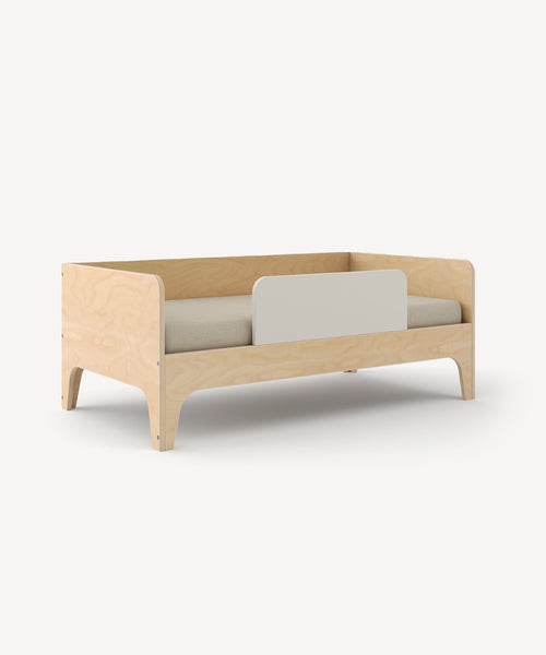Cama júnior Perch 70 × 140 cm — Oeuf NYC — fotografia oficial Oeuf