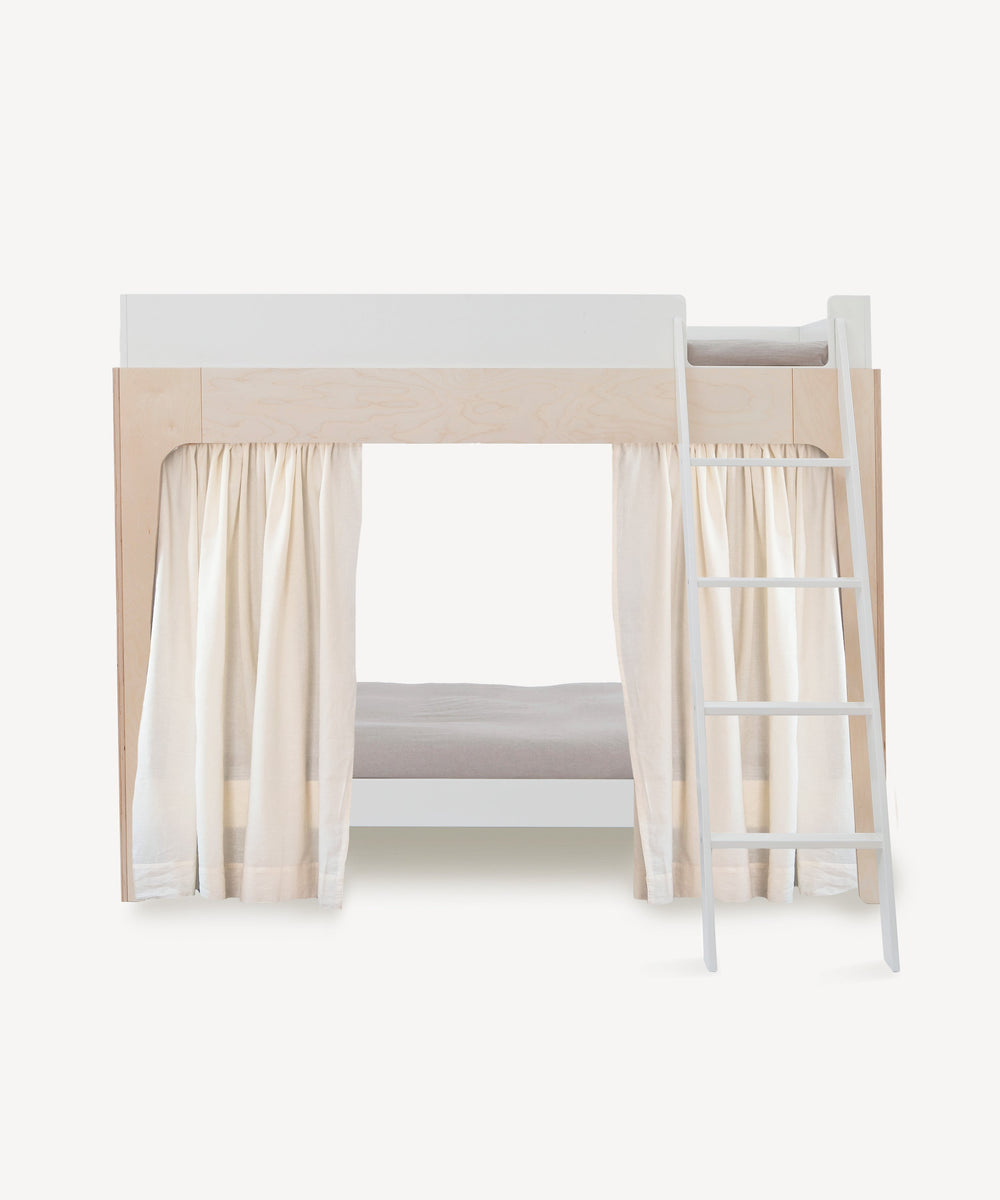 Cortinas de linho Perch — conjunto de 2 painéis — Oeuf NYC — utilização