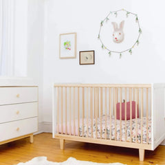 Berço evolutivo Rhea 70 × 140 cm — Oeuf NYC — ambiente