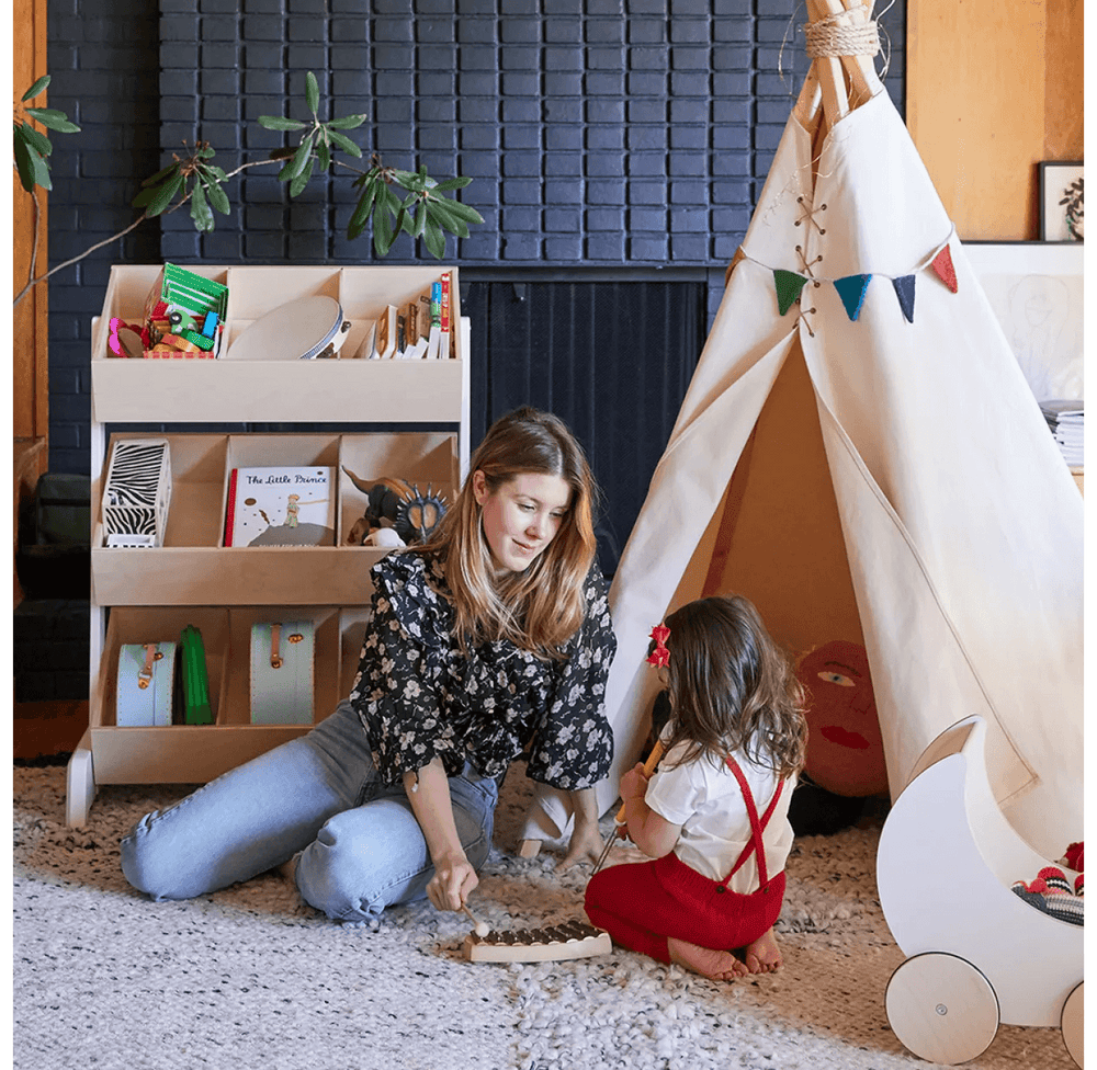Estante de arrumação Toy Store — Oeuf NYC — ambiente