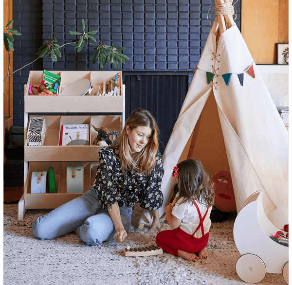 Estante de arrumação Toy Store — Oeuf NYC — ambiente