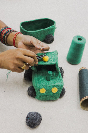 Cesto Tractor — Lorena Canals