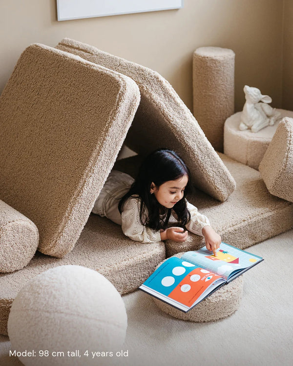 Mini Sofá Settee — Wigiwama — imagem de ambiente