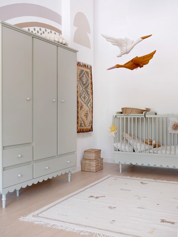 Roupeiro Babushka de três portas Wood Luck Design — Olive, imagem 3