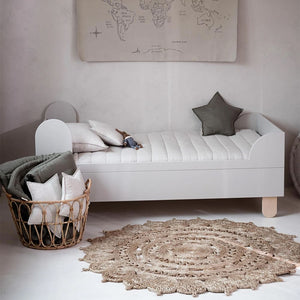 Cama infantil Basic 80 × 160 cm — Wood Luck Design — ambiente branco