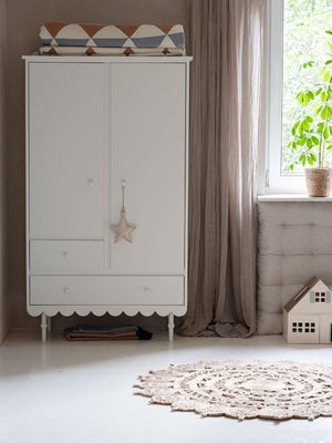 Roupeiro Babushka de duas portas Wood Luck Design — Branco, imagem 2