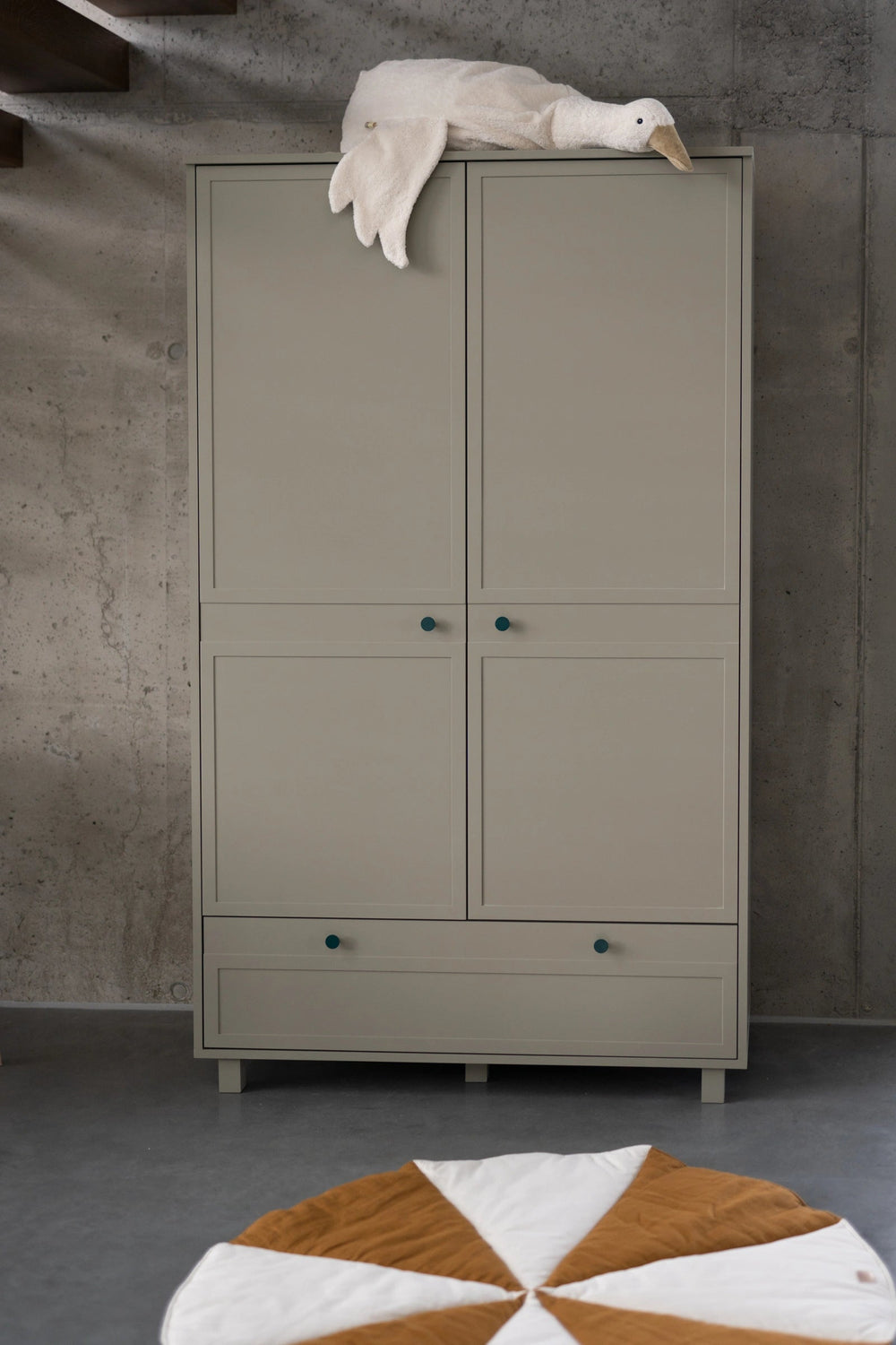 Roupeiro Vintage Eucalyptus — Wood Luck Design