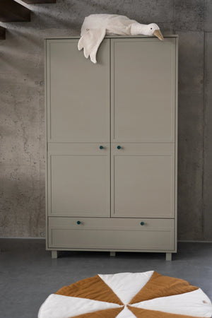 Roupeiro Vintage Eucalyptus — Wood Luck Design