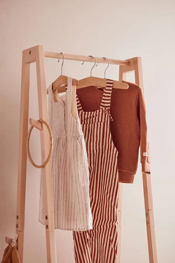 Clothing rack for kids 3
